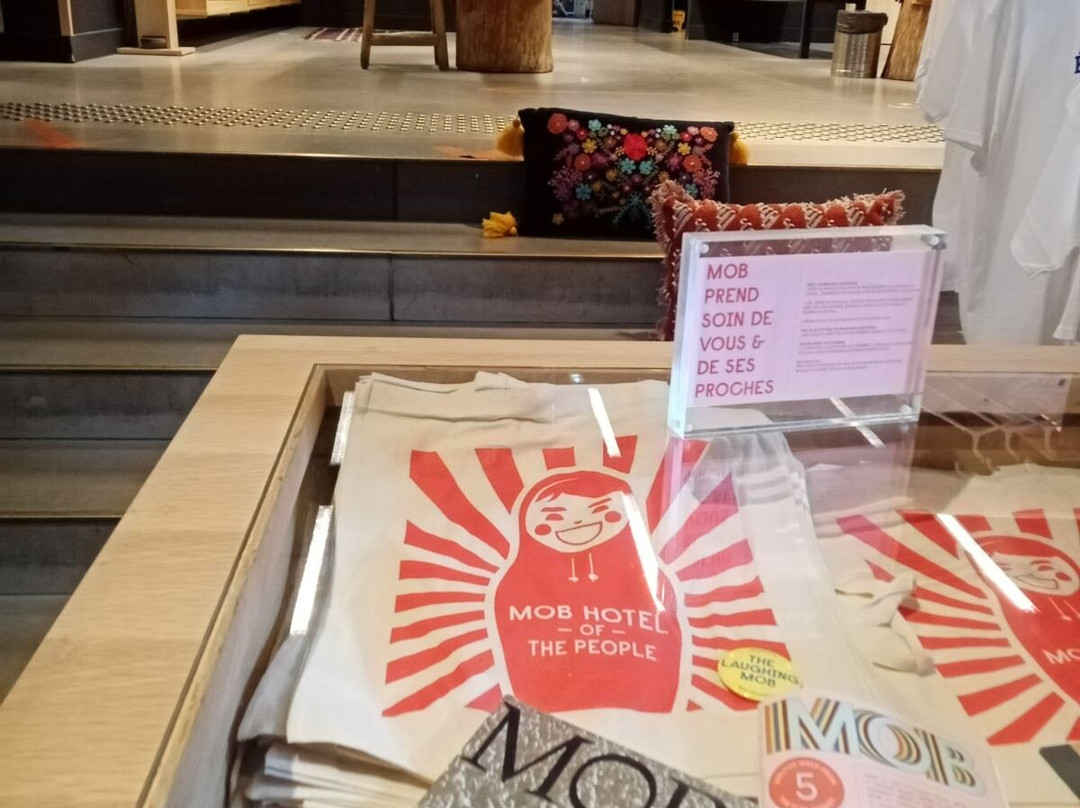 Mob Hotel主图