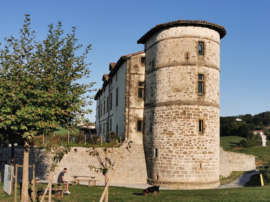 Chateau des Barons d'Espelette景点图片