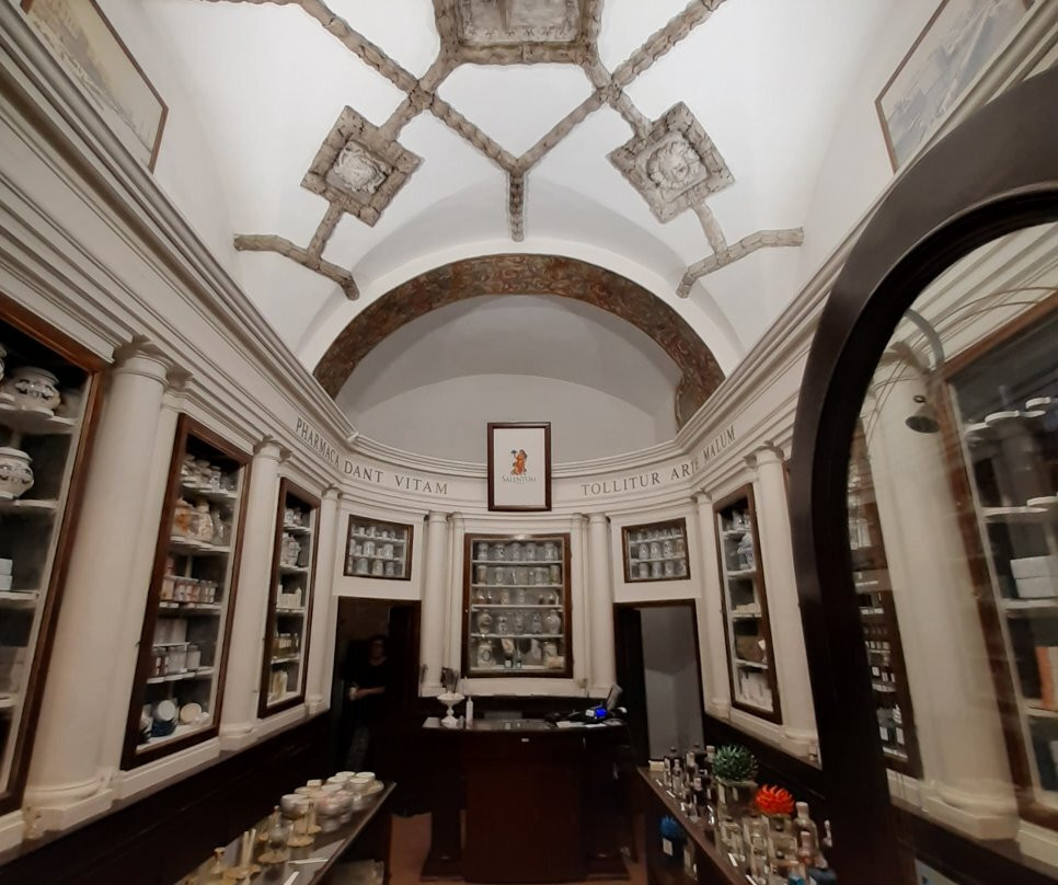 Antica Farmacia Provenzano-加里波利必去景点
