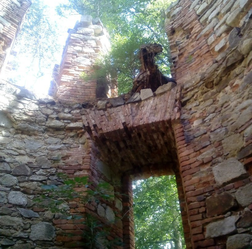 Pauline Monastery Ruins Svetce-Tachov必去景点
