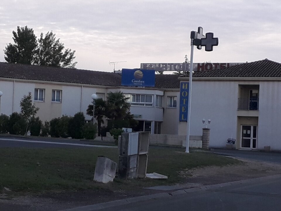 The Originals City Hotel Des Arenes Saintes主图