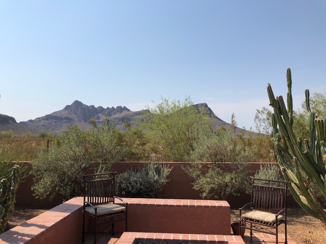 白马牧场酒店主图