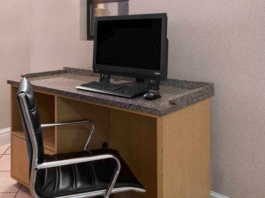 La Quinta Inn by Wyndham Farmington主图