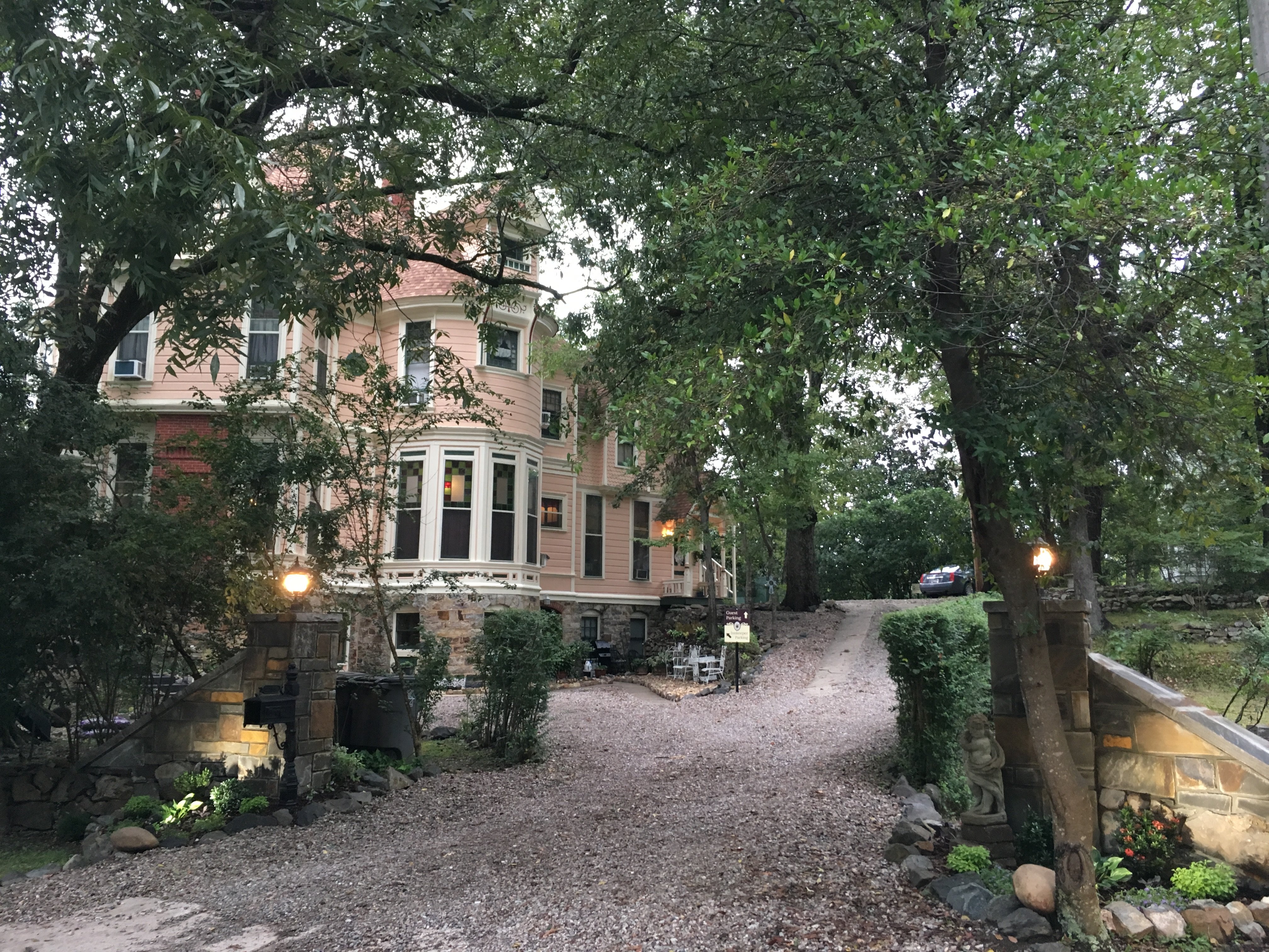 1884 Wildwood Bed and Breakfast Inn-官方