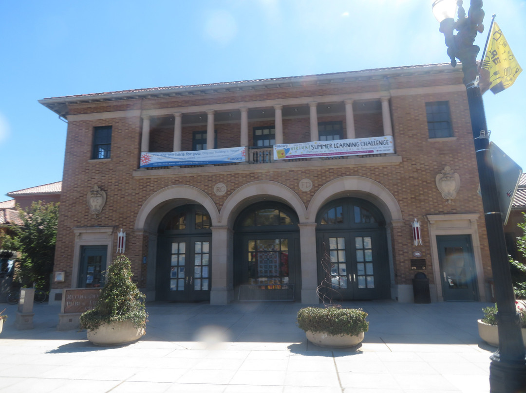 Redwood City Public Library-雷德伍德城必去景点