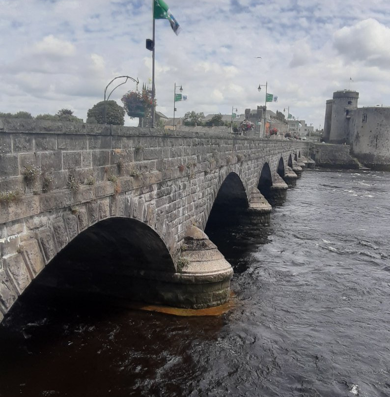 Thomond Bridge-利默里克必去景点