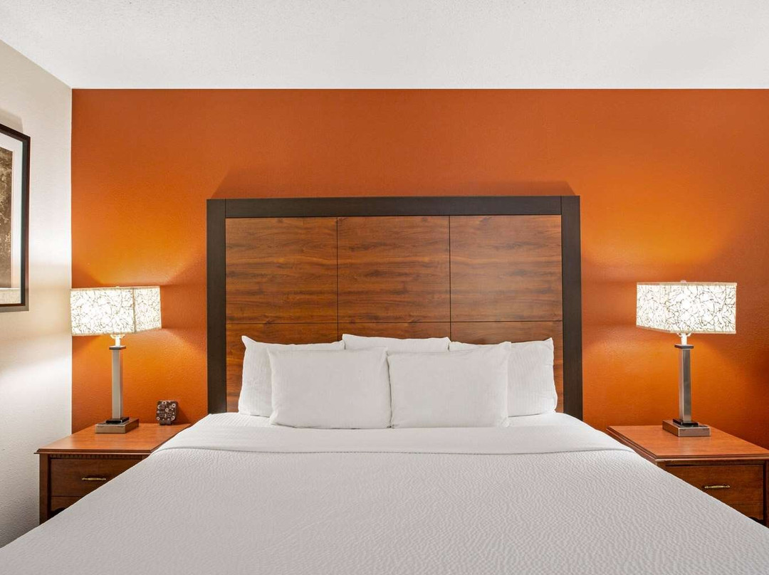 La Quinta Inn By Wyndham Auburn Worcester主图