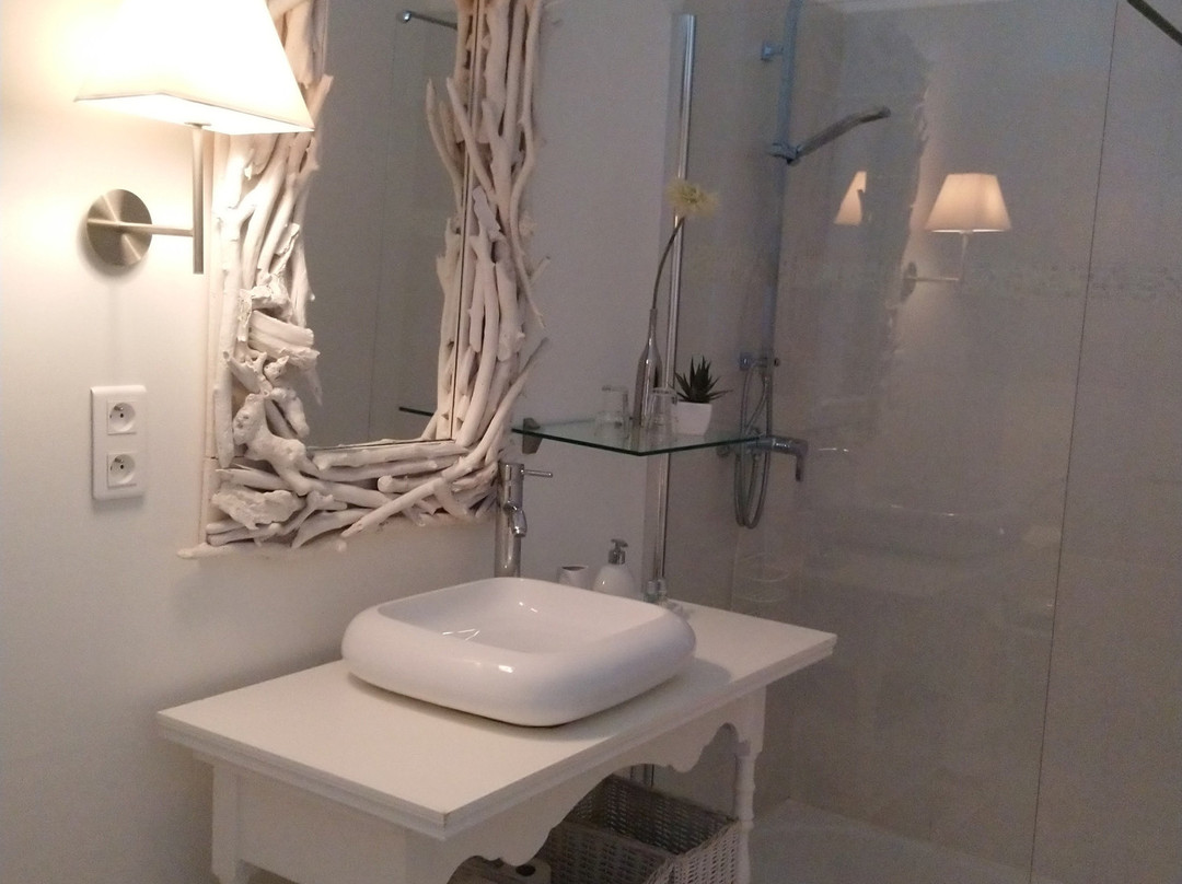 Au Paradis Cathare主图