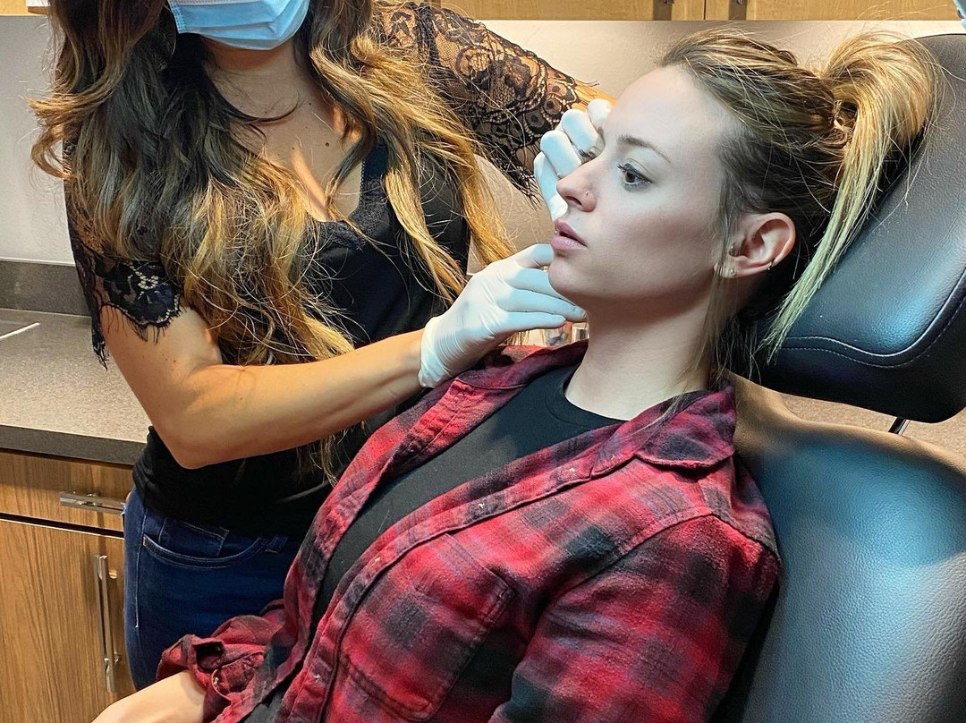 Awaken Medical Aesthetics景点图片