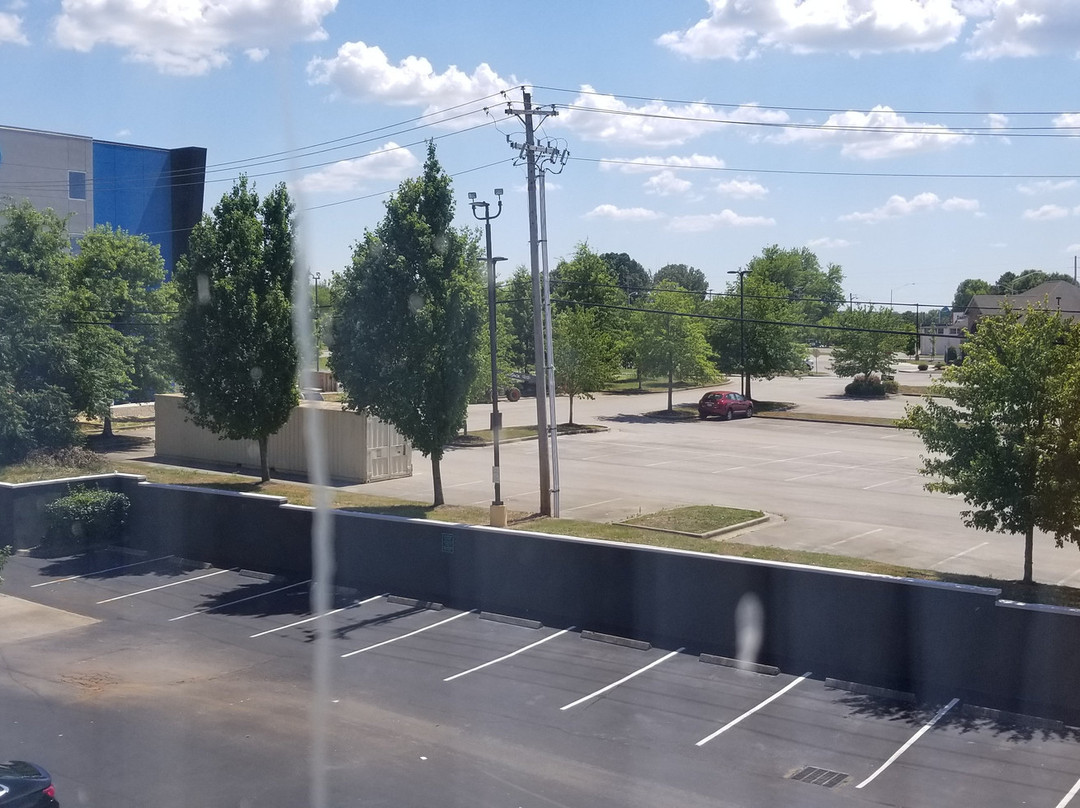 La Quinta Inn & Suites by Wyndham Knoxville Airport主图