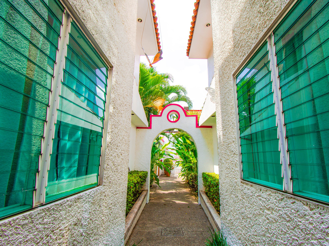 Suites Ejecutivas Los Arcos Hotel主图