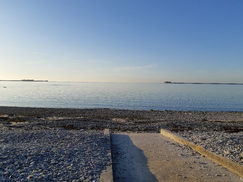 Plage de la Saline-瑟堡-奥克特维尔必去景点