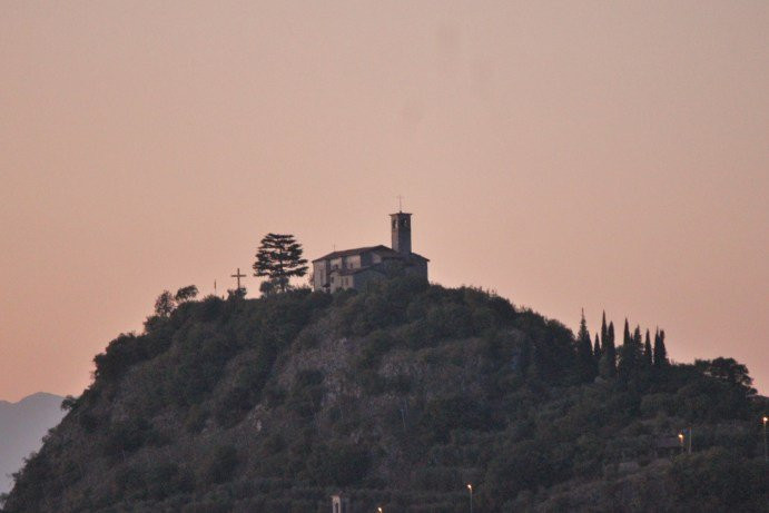 Chiesa Santi Pietro e Paolo a Pregasso di Marone-Marone必去景点