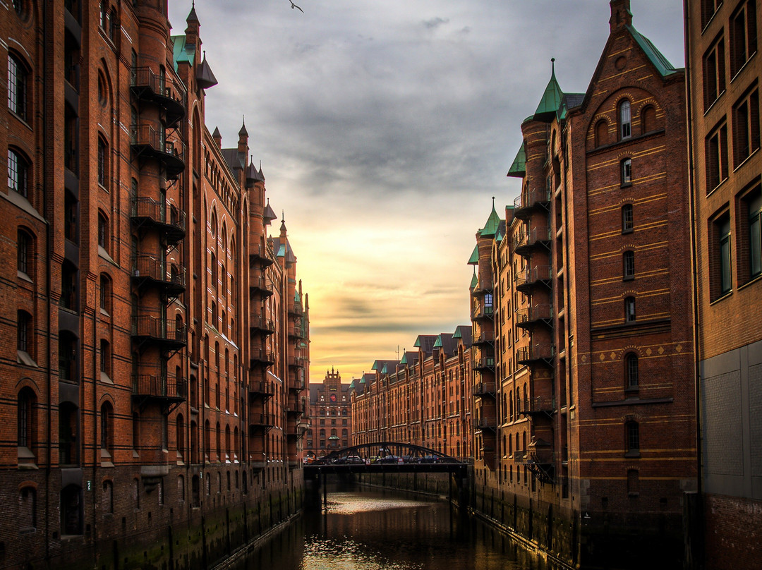 Europe Journey - Private Sightseeing Transfers and Day Tours-汉堡必去景点