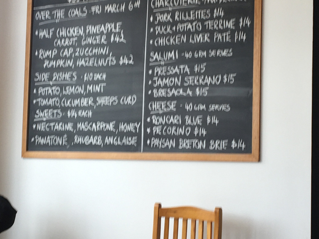 Passing Clouds Winery-戴尔斯福特必去景点