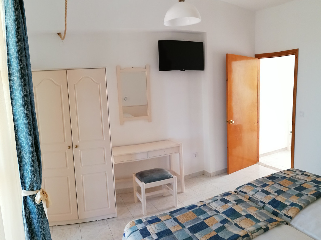 Irene Apartments主图