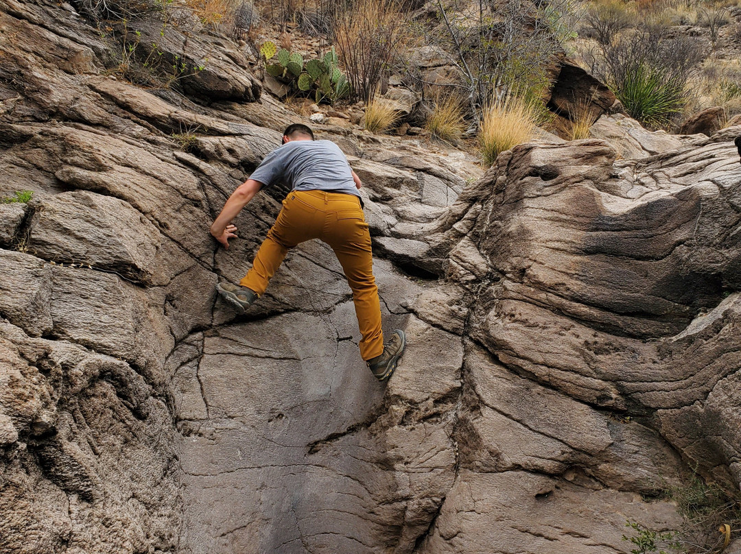 Lower Burro Mesa Pour-off Trail景点图片