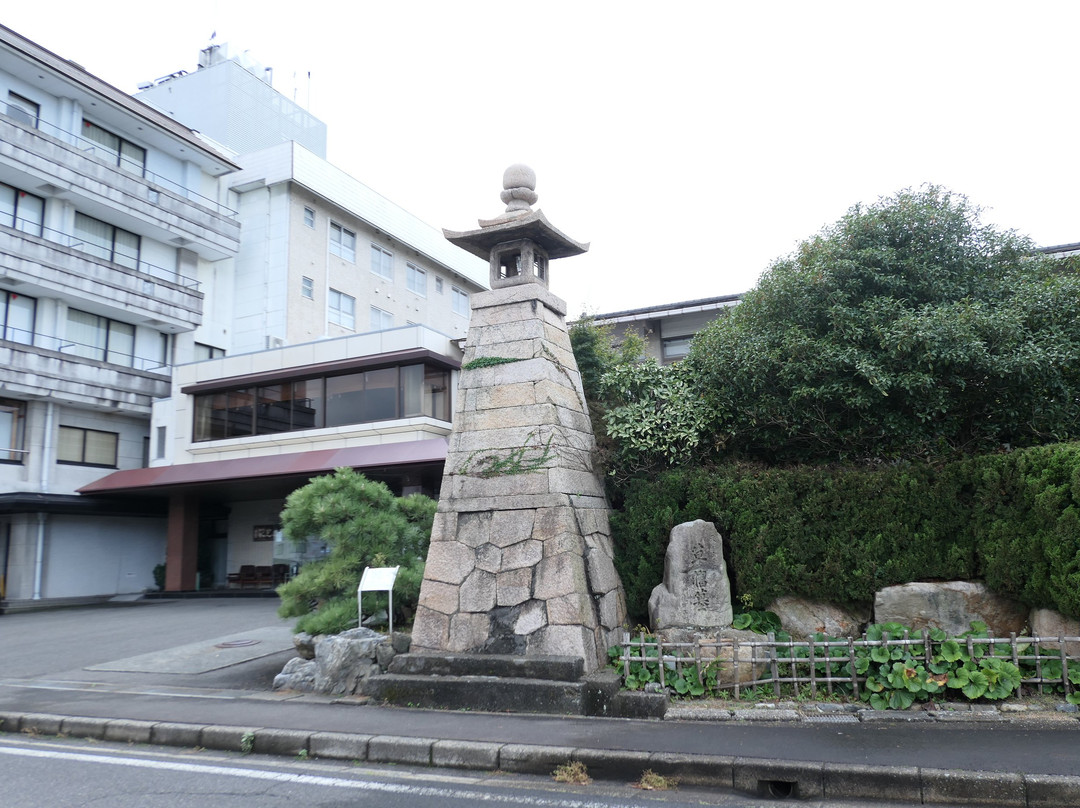 Takatoro Lantern at Suzaki景点图片