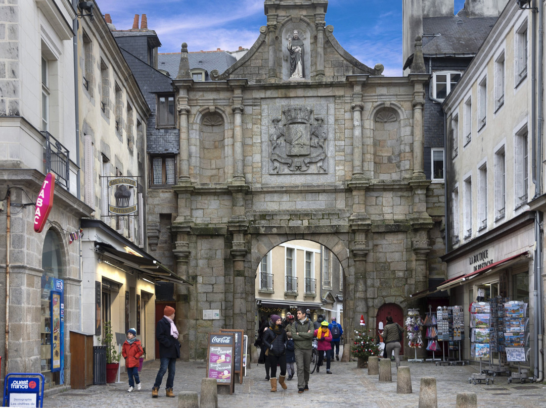 Porte Saint-Vincent-瓦讷必去景点