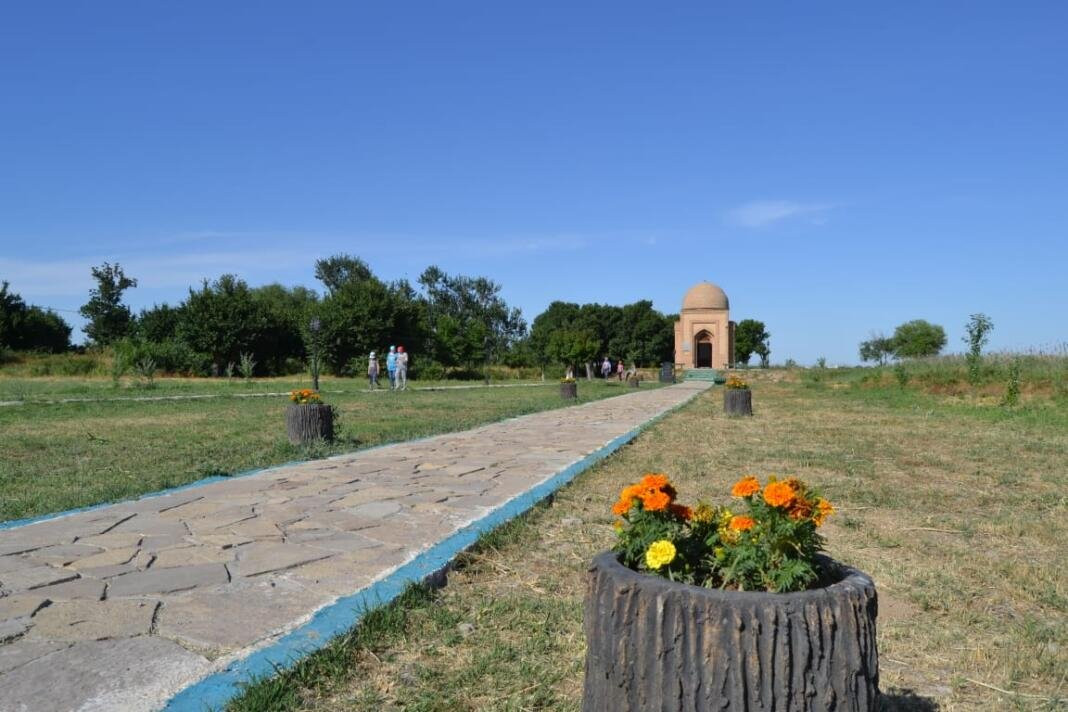 Gaukhar Ana Mausoleum-Turkistan必去景点