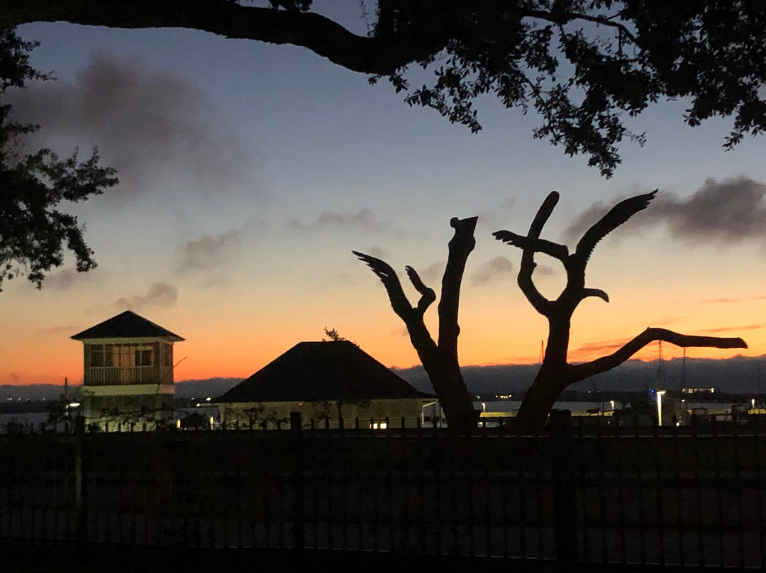 Bay Town Inn Bed & Breakfast主图