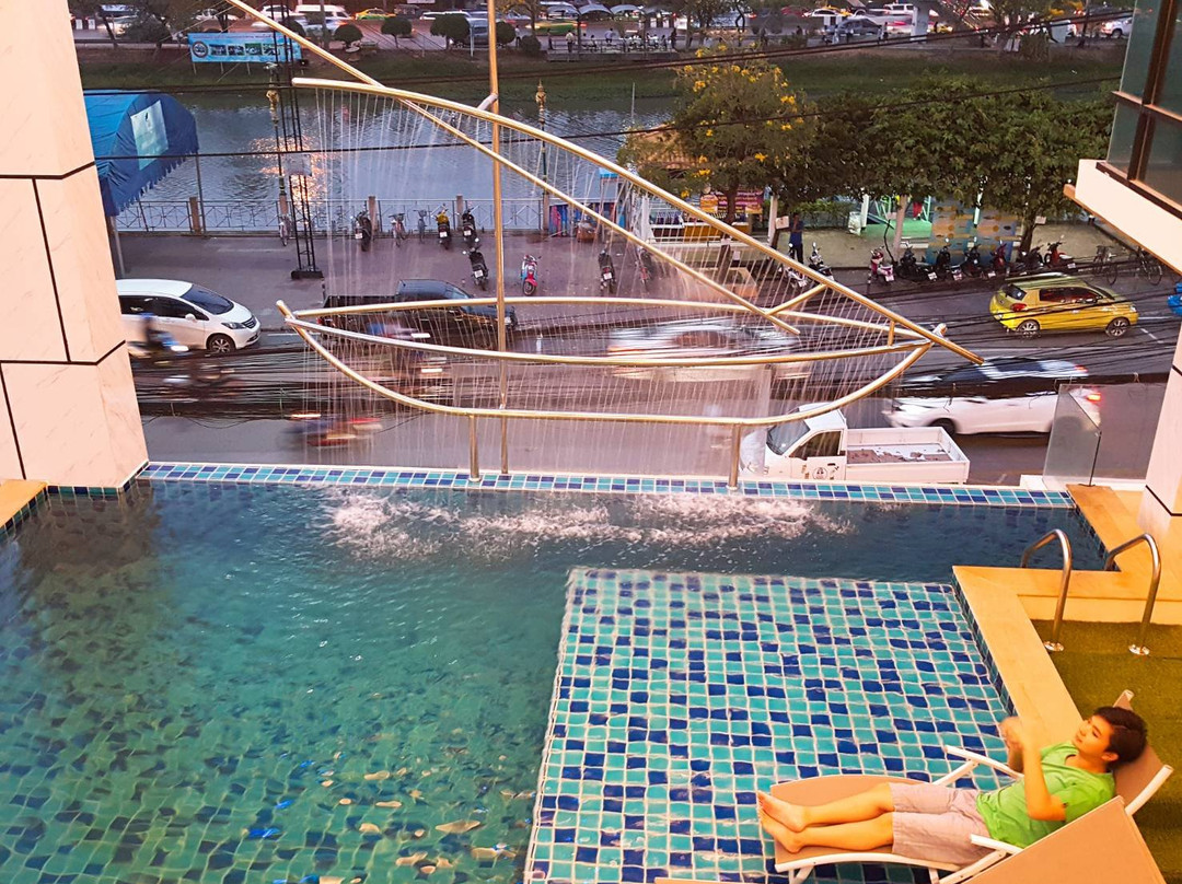 Tara Grand Hotel主图