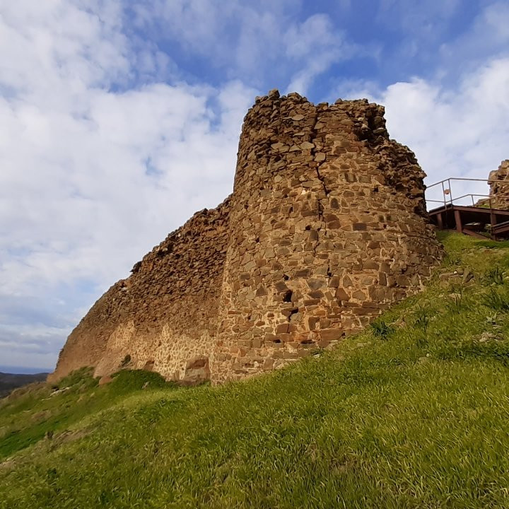 Castle of Volissos-Volissos必去景点