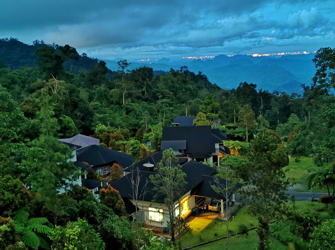 婆罗洲高原度假村主图