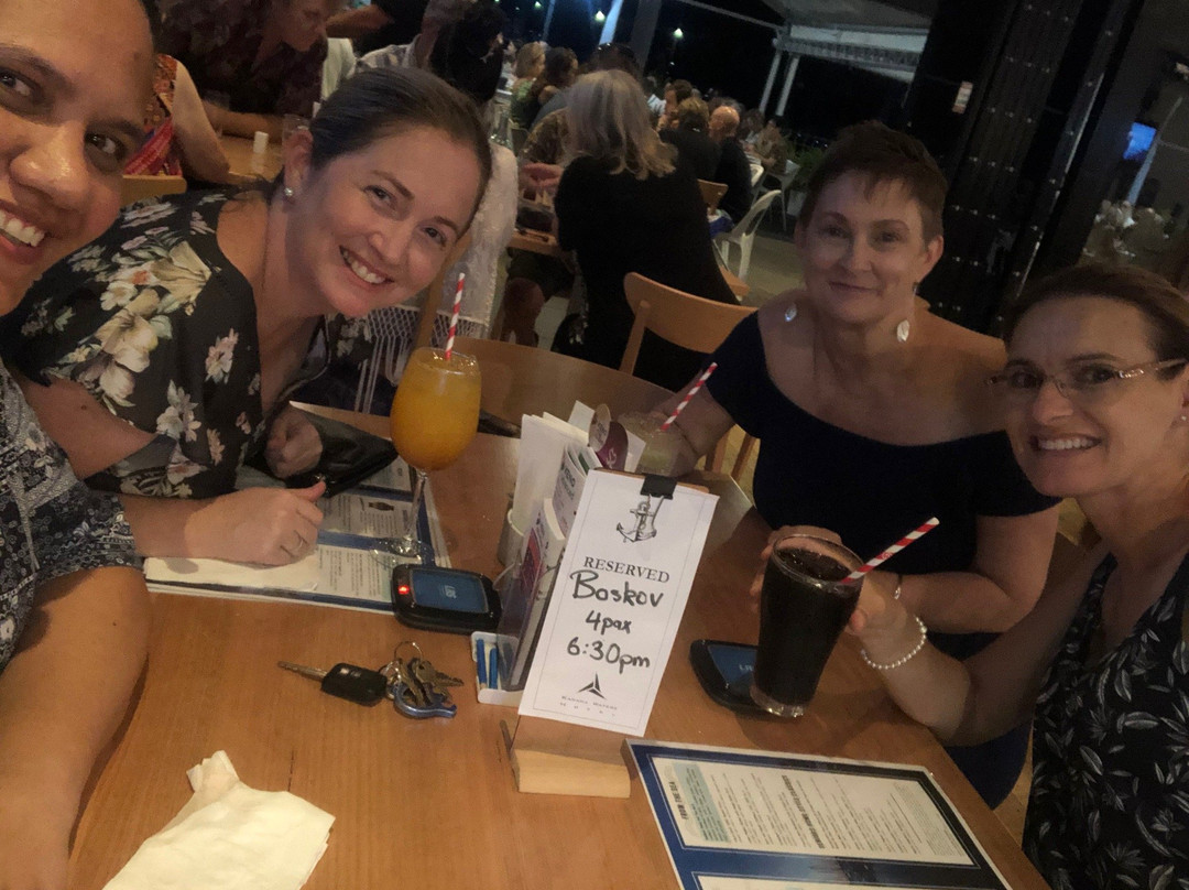 Nightcap at Kawana Waters Hotel主图