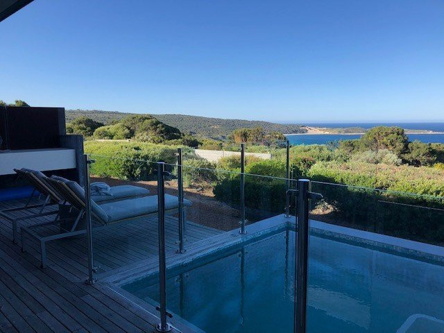 英吉度温泉度假酒店主图