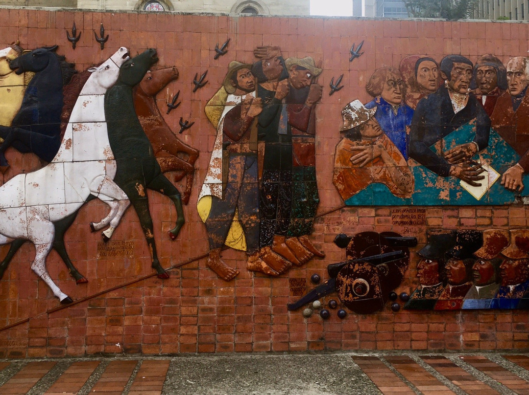 Plaza de Bolivar-Manizales必去景点