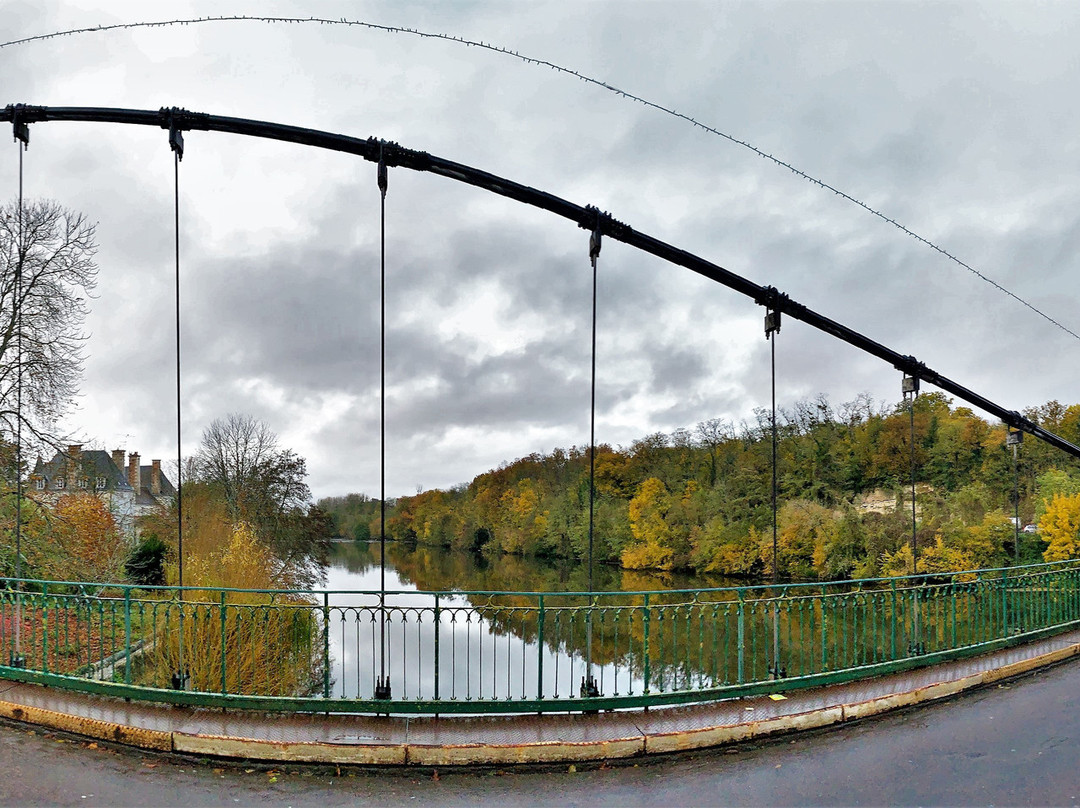 Pont Suspendu à Bonneuil-Matours景点图片