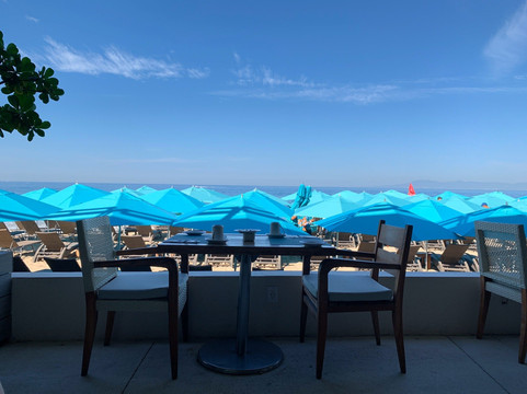 Mantamar Beach Club Bar & Sushi