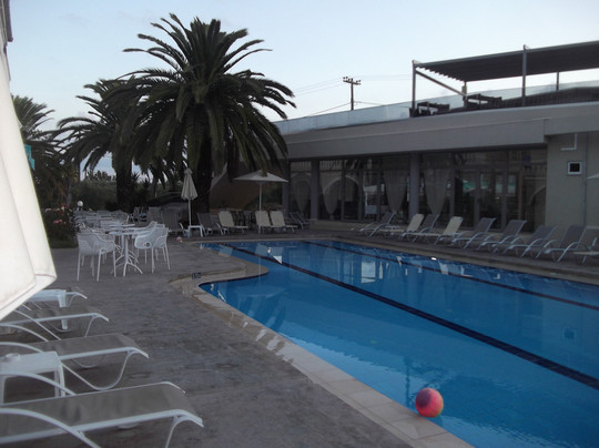 Karras Grande Resort主图