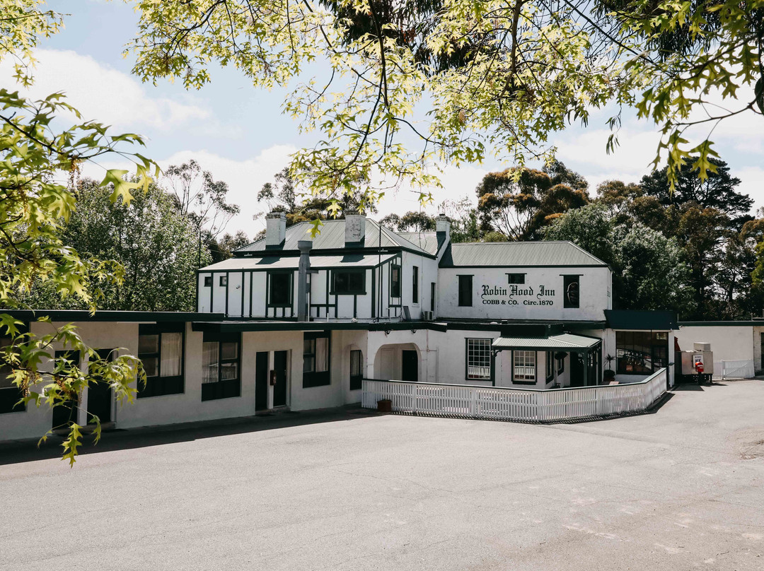 Piedmont餐馆和美食-Robin Hood Inn