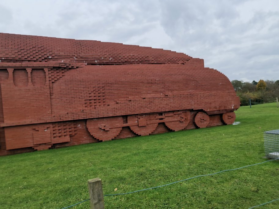 David Mach's Train Sculpture, Darlington景点图片