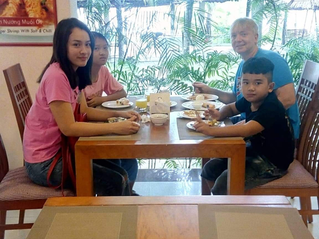 迪石华平度假酒店主图