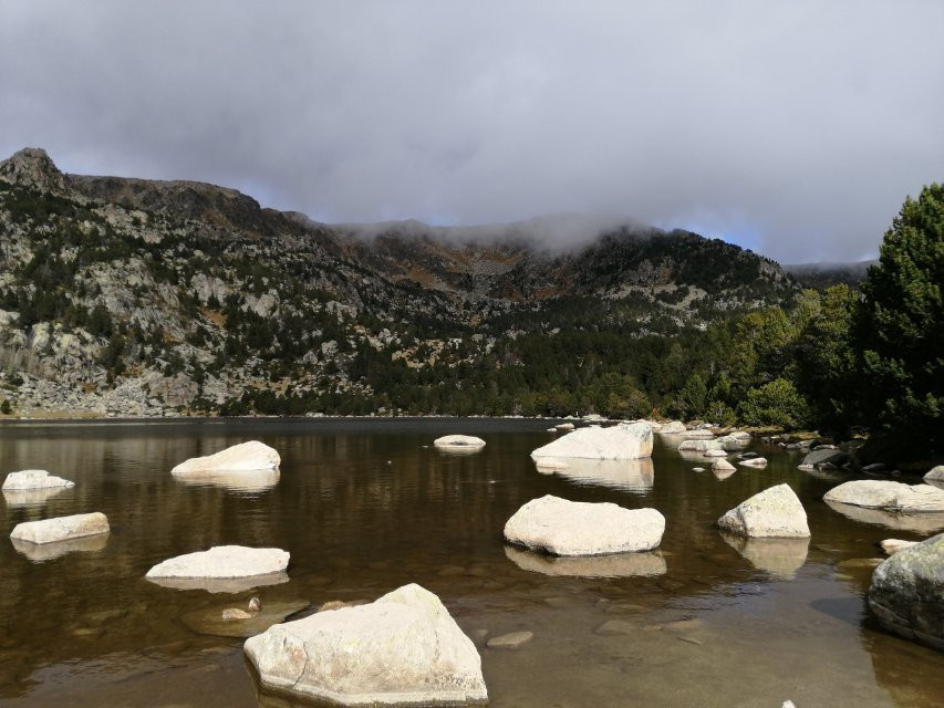 Lagos de Malniu-Meranges必去景点