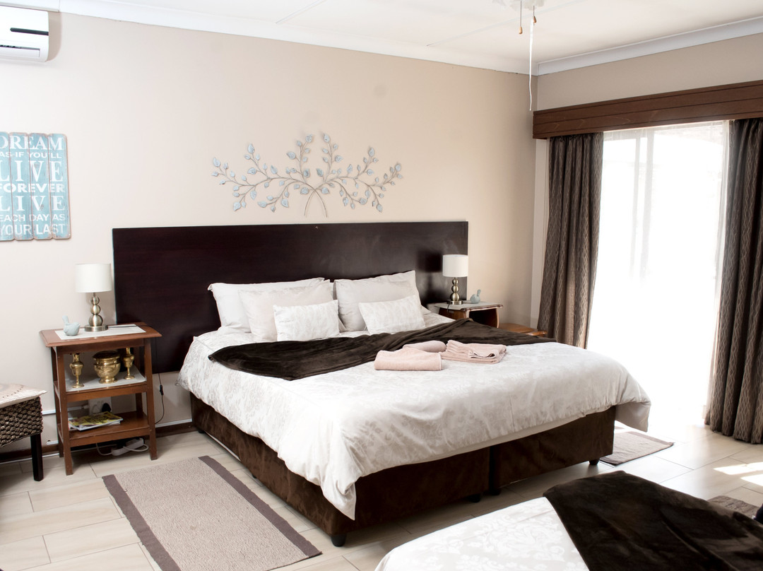 Gemstone Guest House Klerksdorp主图