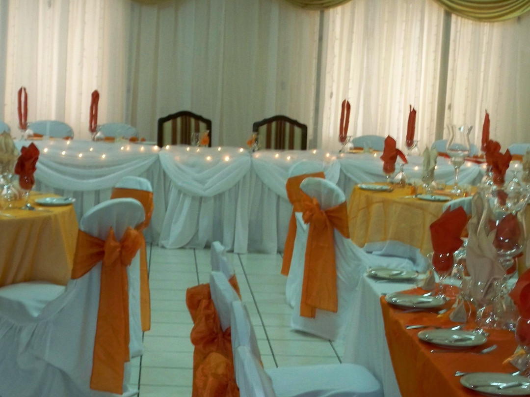 Medallion Hall Hotel主图