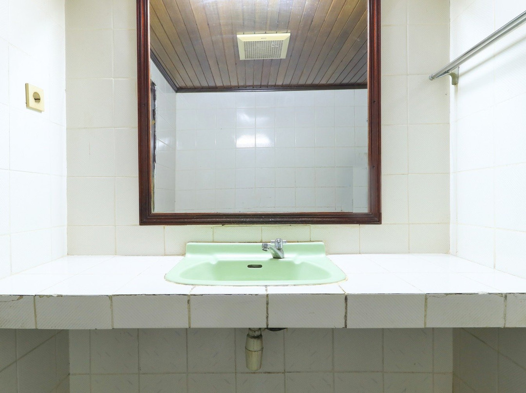 布迪曼饭店主图