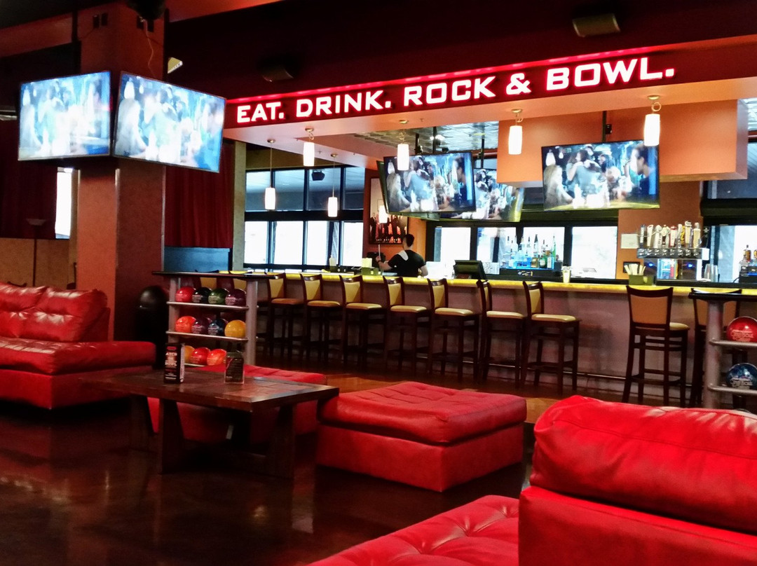 Frank's Theatres Cinebowl & Grill-卡瑞必去景点