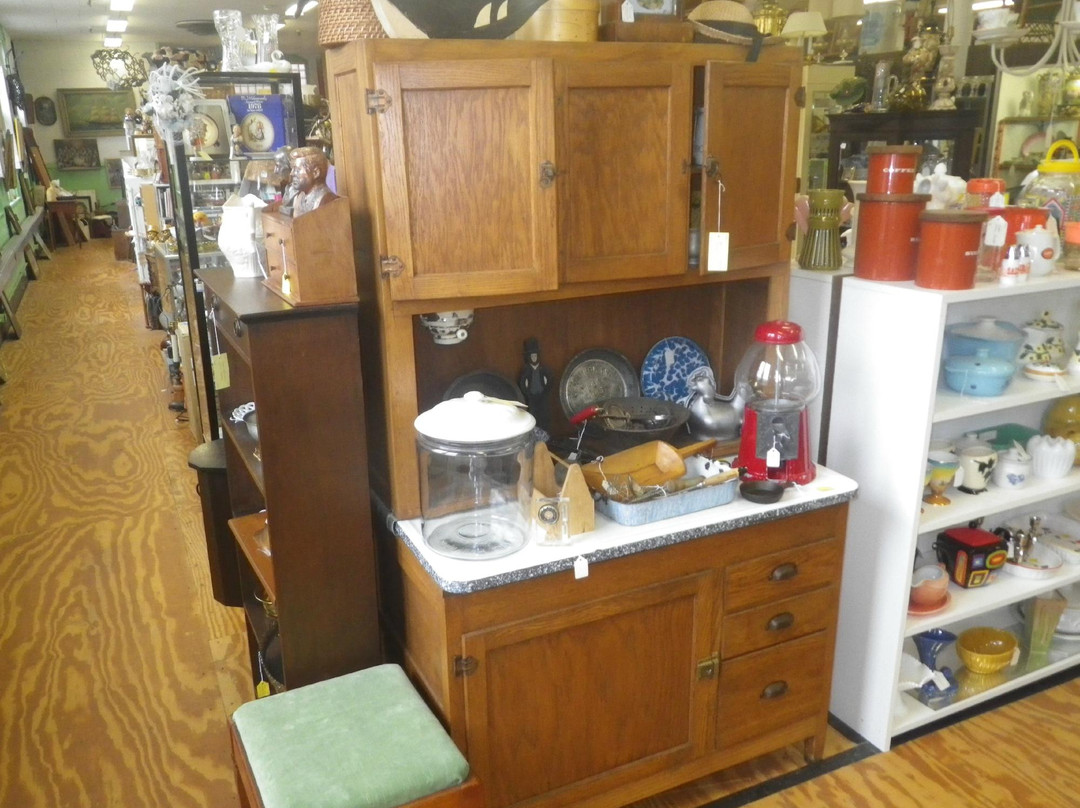 New Bedford Antiques-新贝德福德必去景点