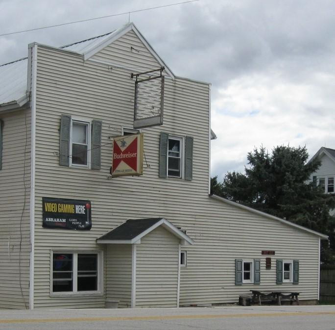 Le Roy旅游景点-Kelly's Merna Bar & Grill