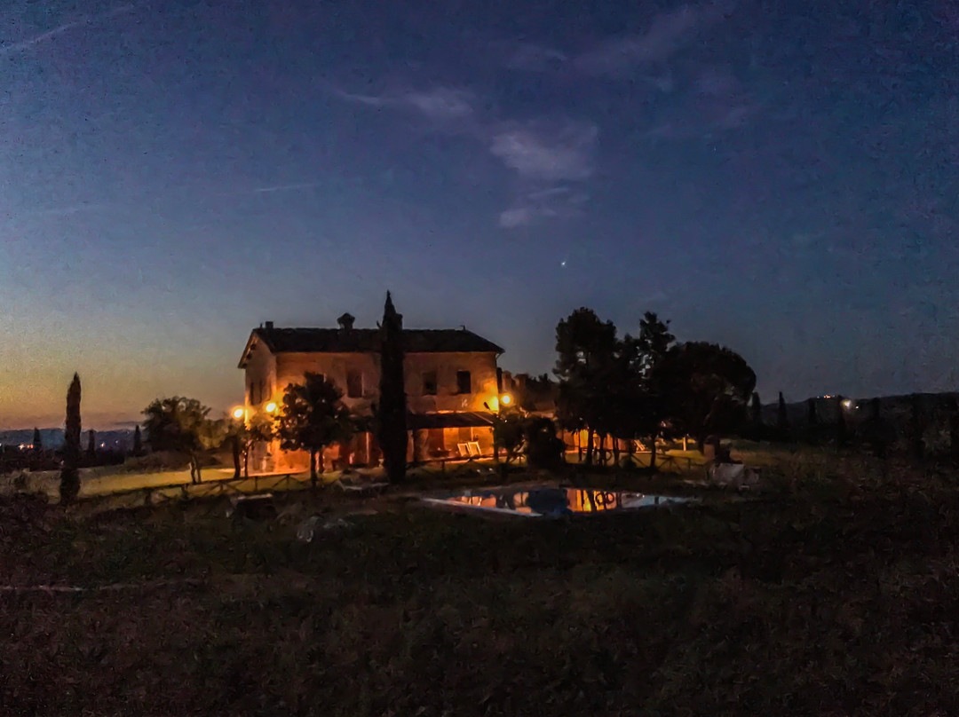 San Giovanni in Poggio主图
