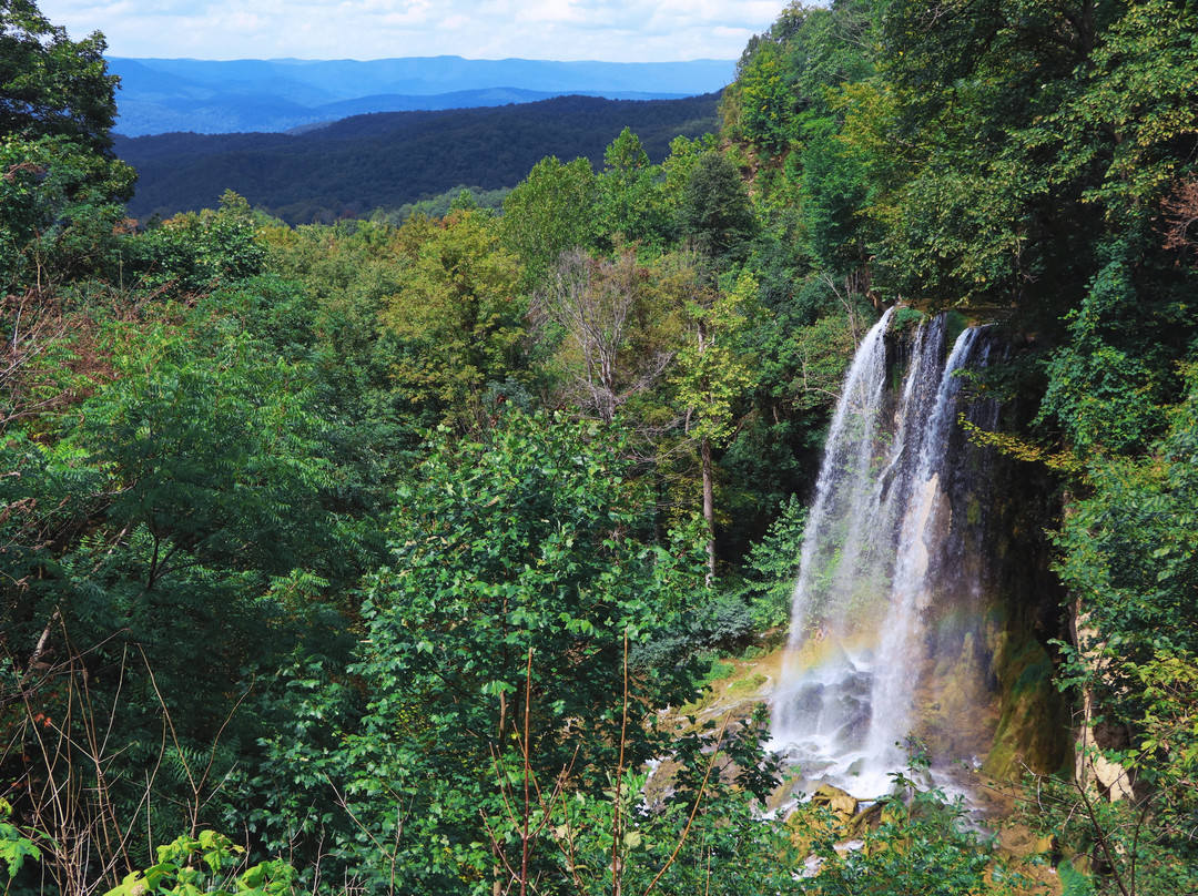 Falling Springs Waterfall-Covington必去景点