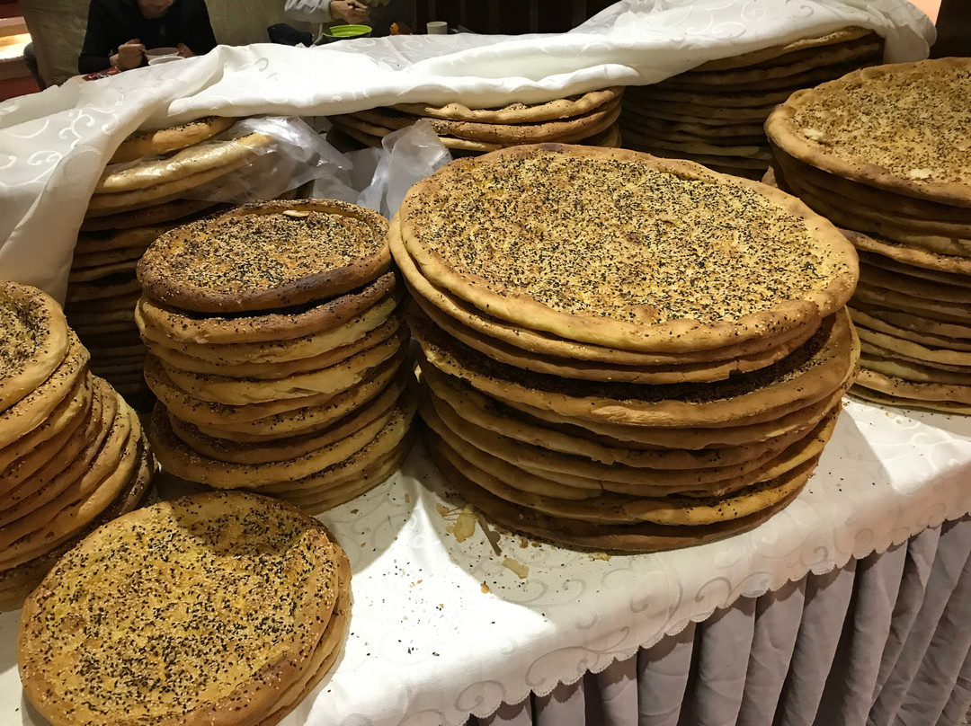 库车库车饭店五星楼主图