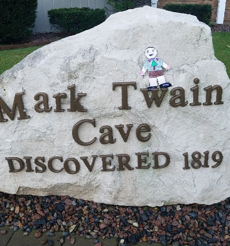 Mark Twain Cave and Cameron Cave景点图片