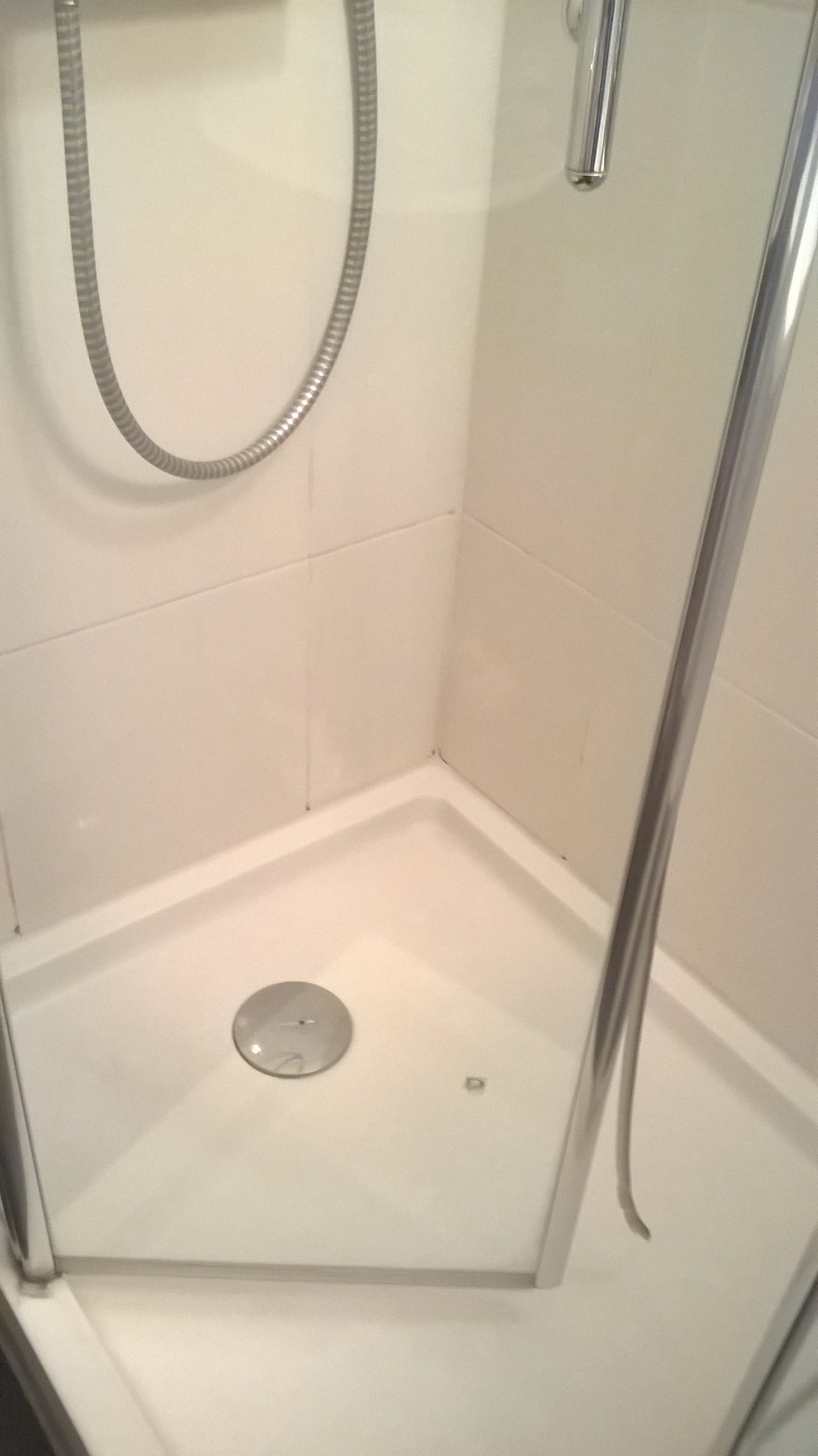 Hoitel Inn Design Alençon-浴室