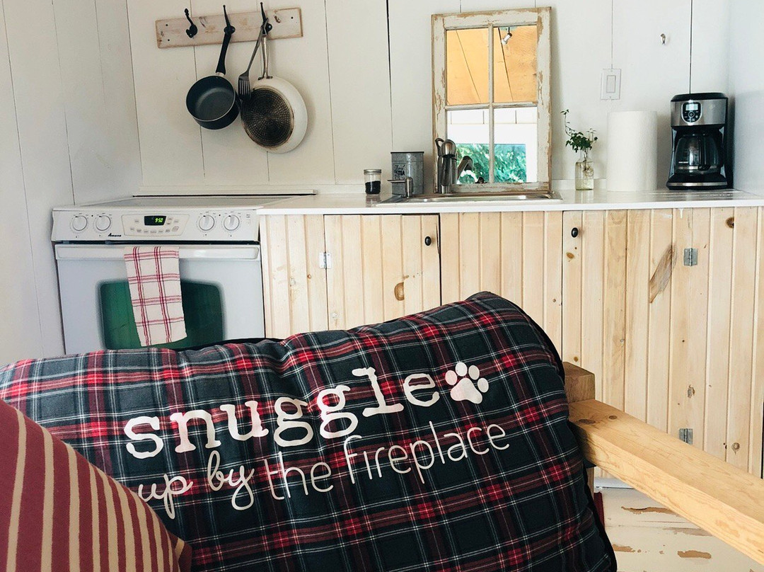 The Retreat House主图